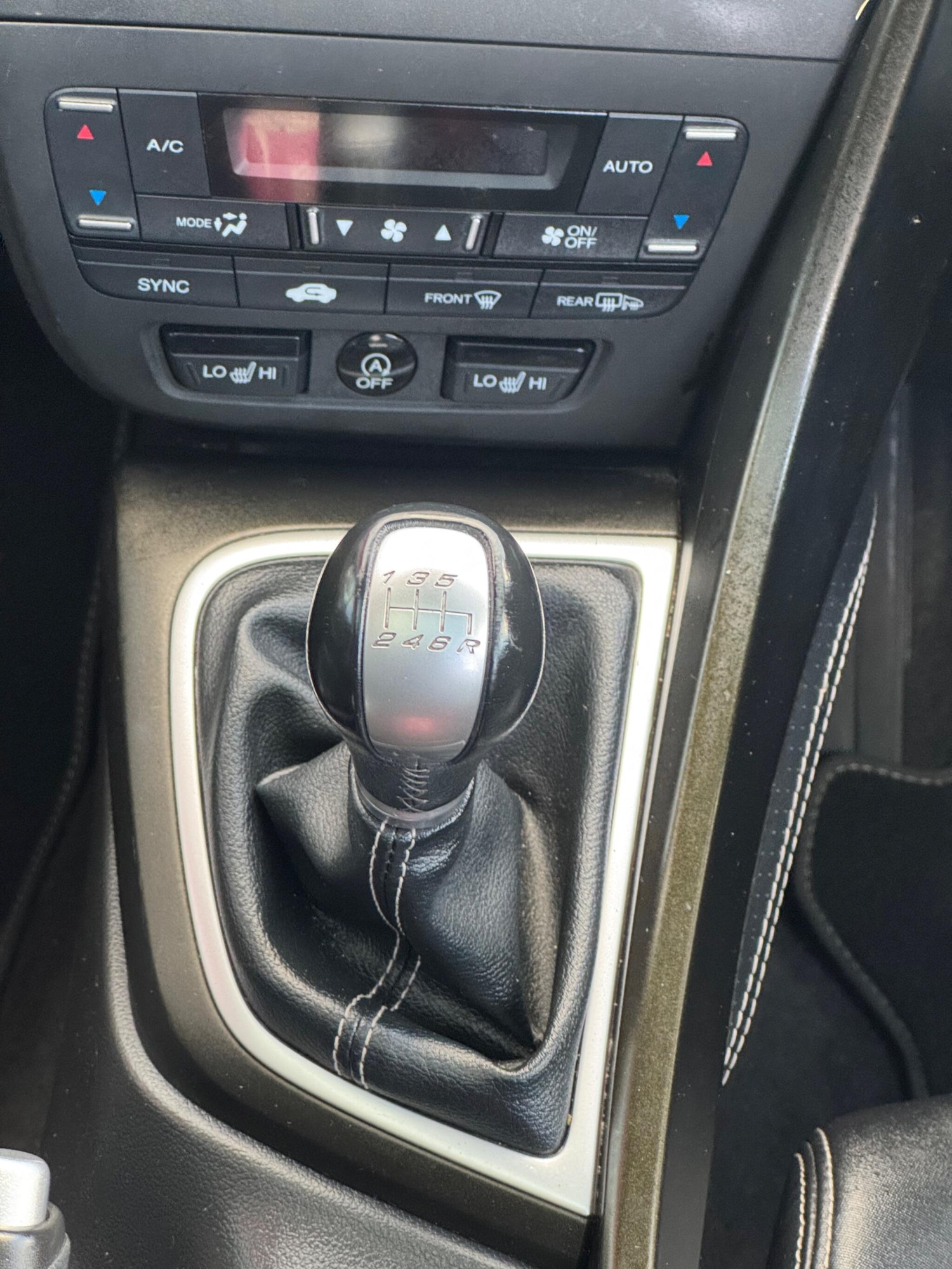 Used Honda Civic 2015 for sale - 77705565: Photo 15