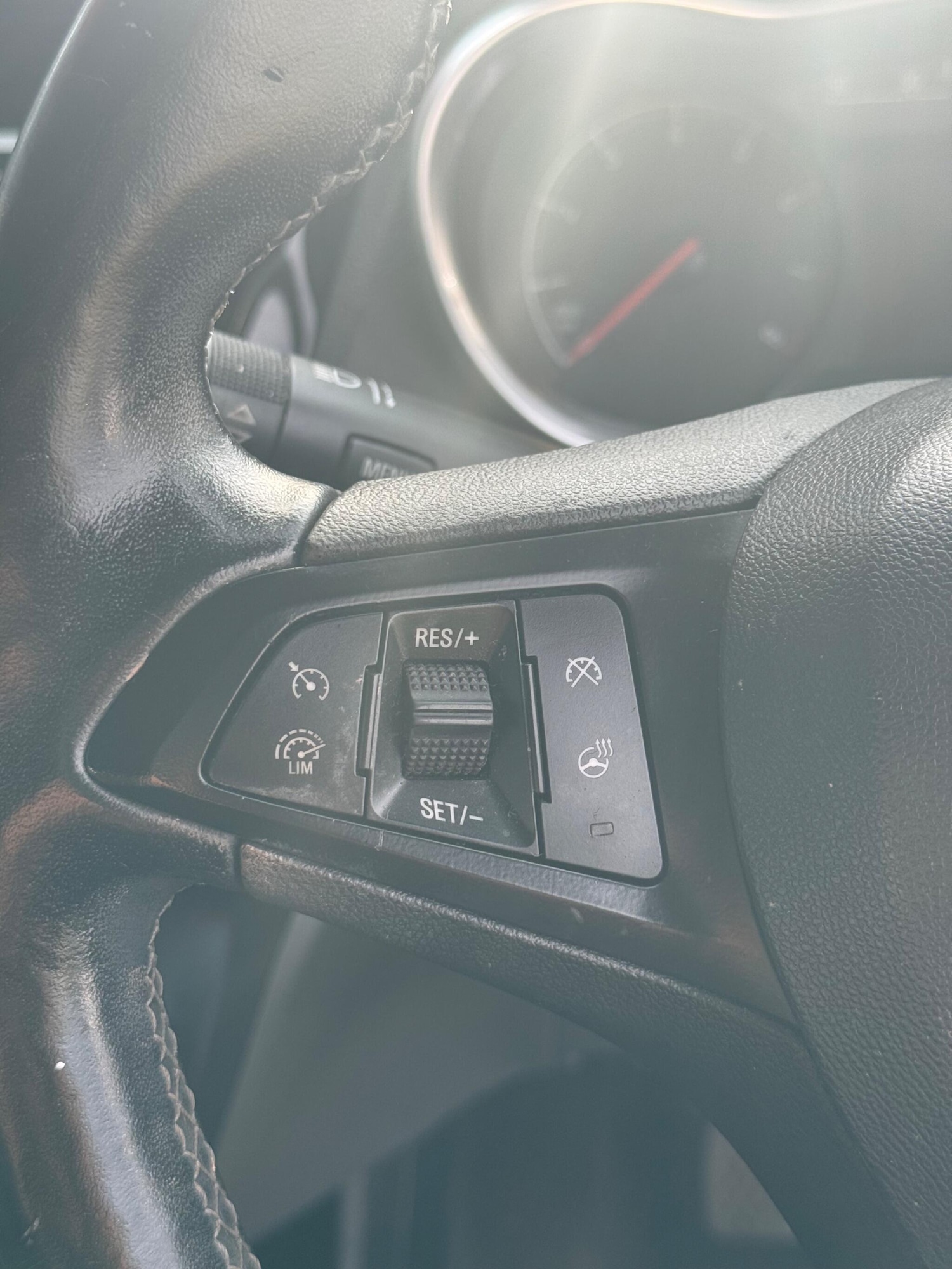 Used Vauxhall Viva 2016 for sale - 76942553: Photo 18