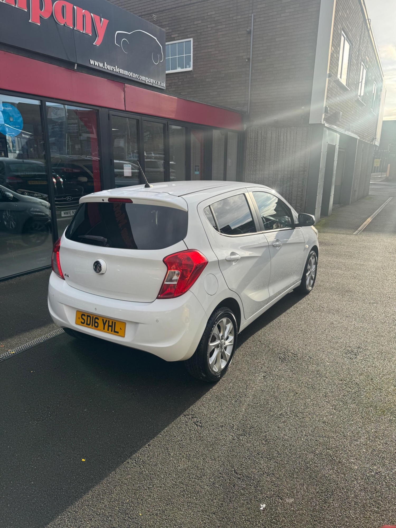 Used Vauxhall Viva 2016 for sale - 76942553: Photo 3