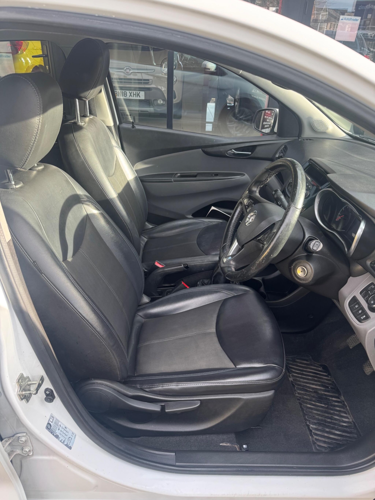 Used Vauxhall Viva 2016 for sale - 76942553: Photo 8