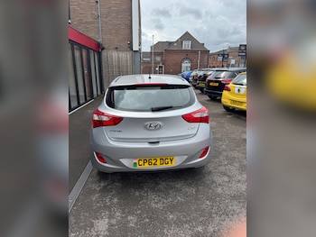 Used Hyundai i30 2012 for sale - 77332048: Photo