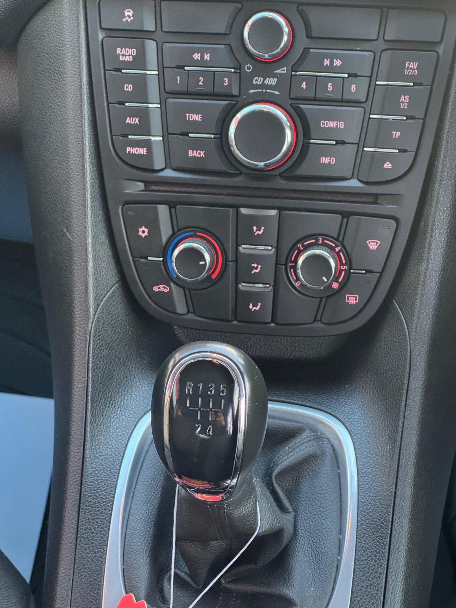 Used Vauxhall Meriva 2015 for sale - 77230527: Photo 16