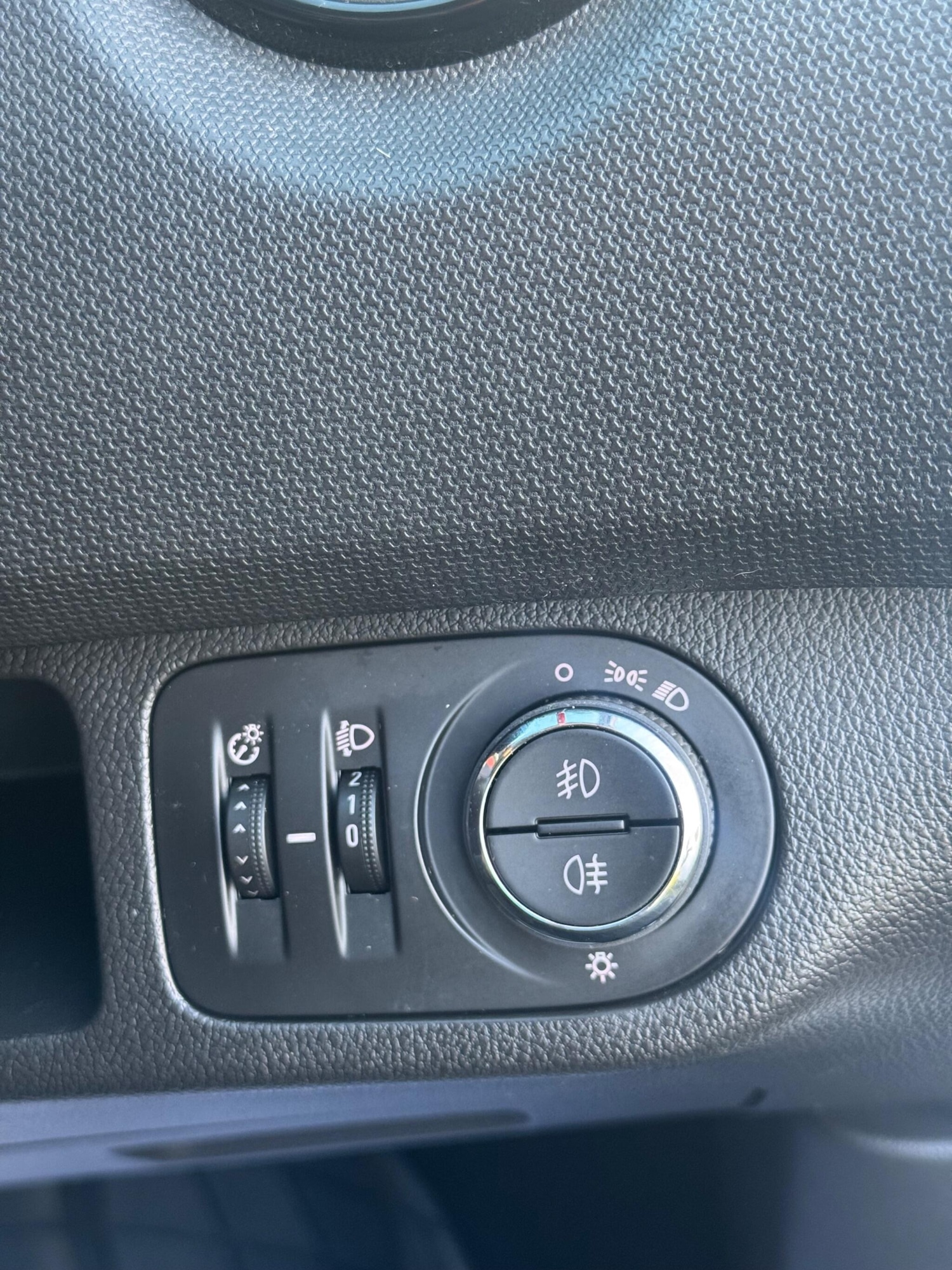 Used Vauxhall Meriva 2015 for sale - 77230527: Photo 18