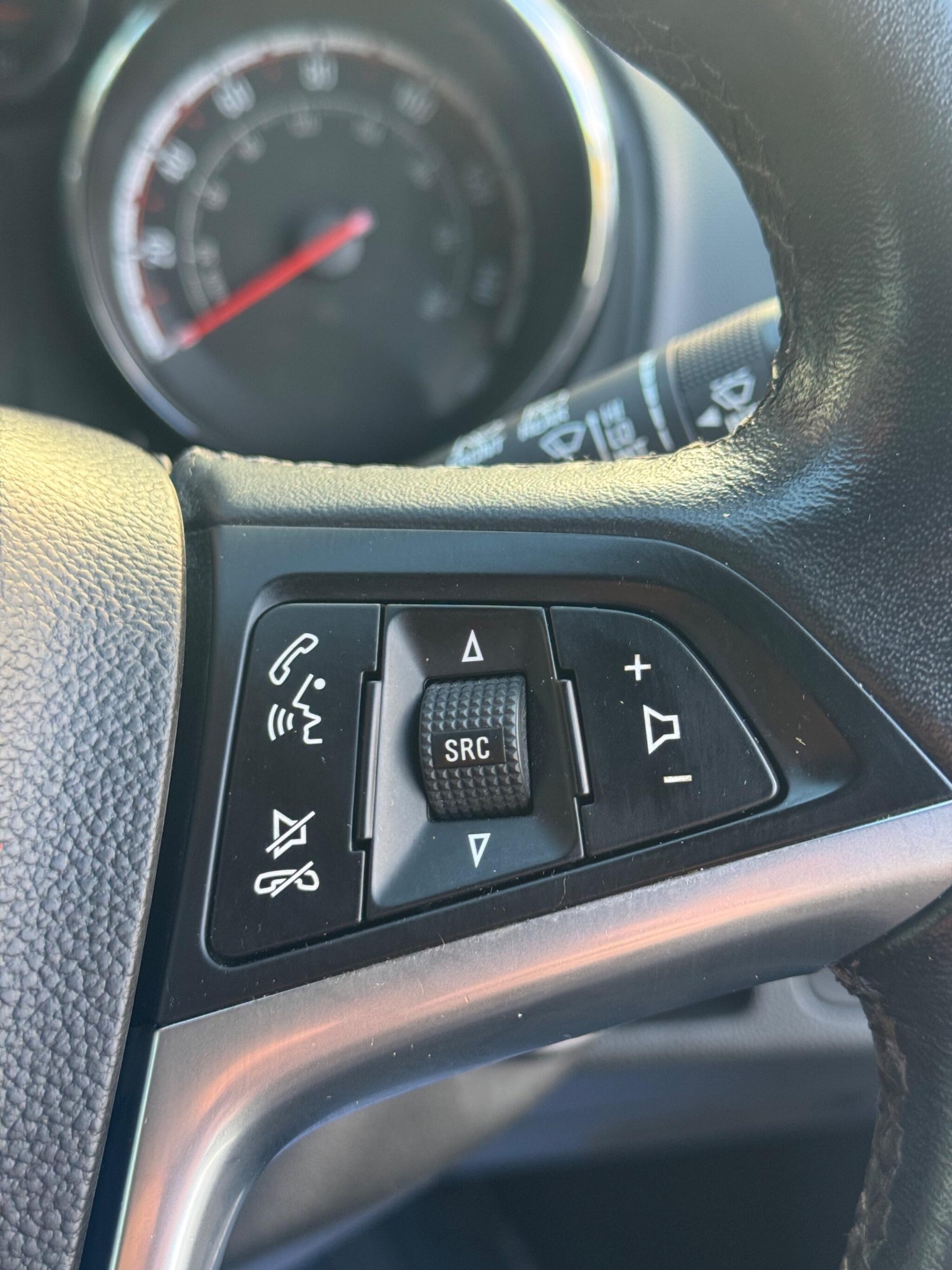 Used Vauxhall Meriva 2015 for sale - 77230527: Photo 20