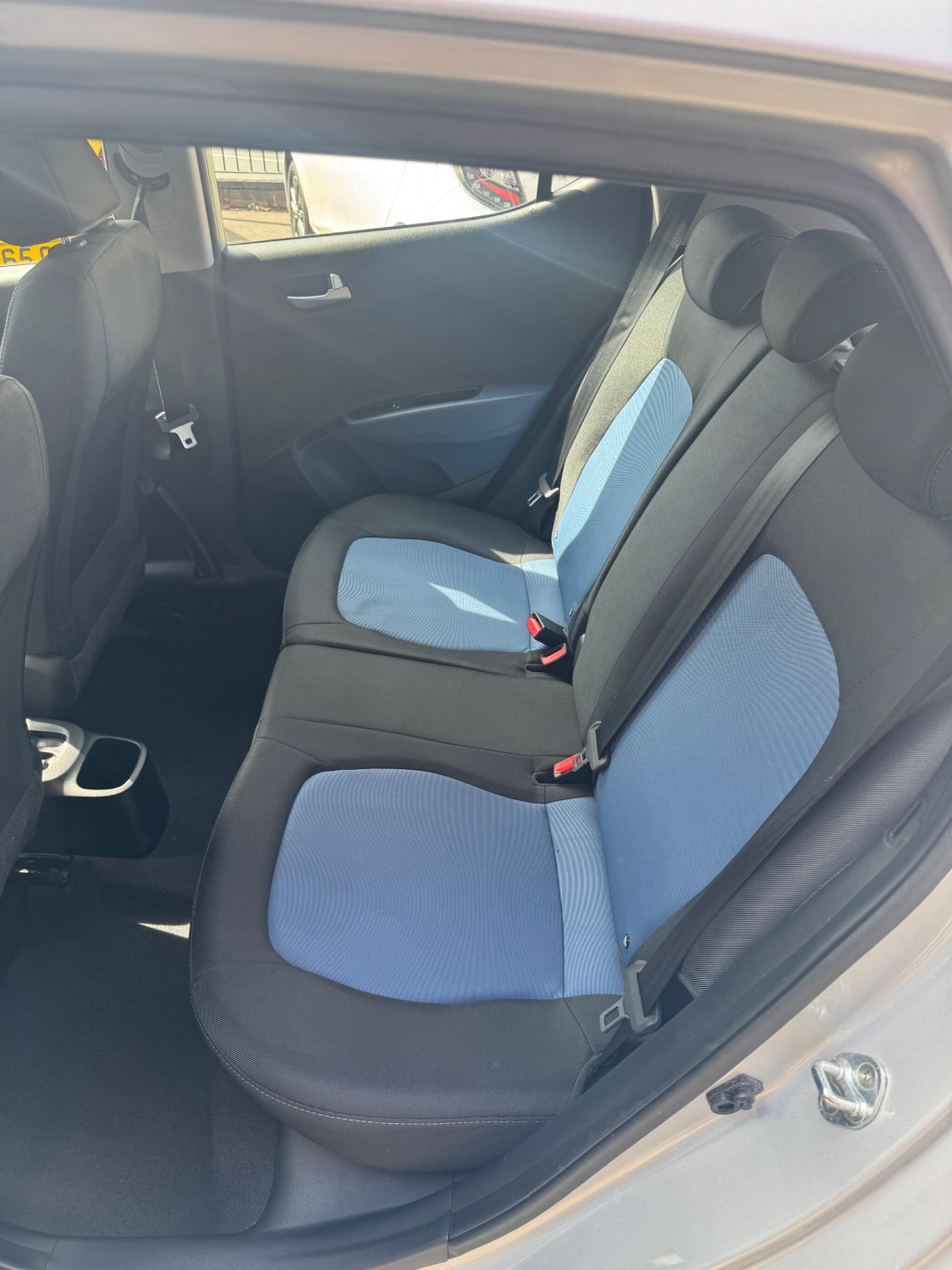 Used Hyundai i10 2016 for sale - 76988604: Photo 11