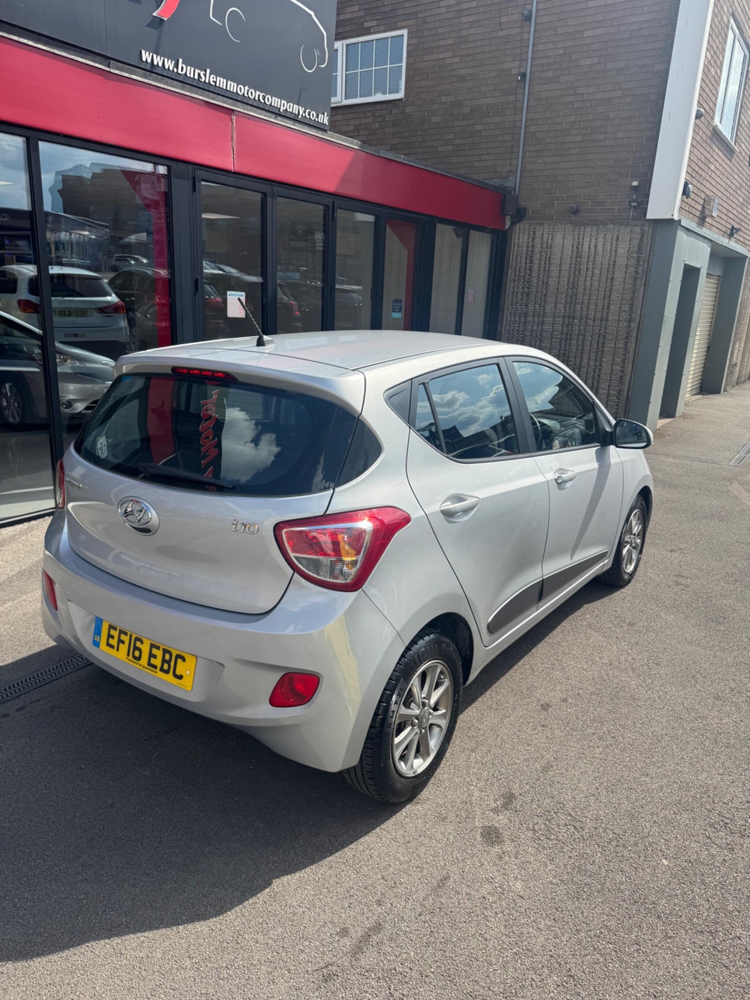 Used Hyundai i10 2016 for sale - 76988604: Photo 3