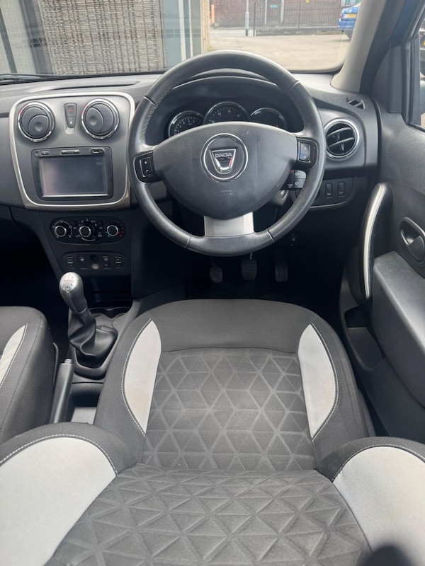 Used Dacia Sandero Stepway 2014 for sale - 75414320: Photo 13
