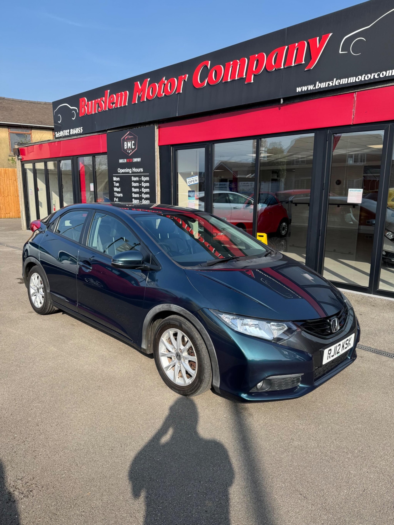 Used Honda Civic 2012 for sale - 77977799: Photo 2