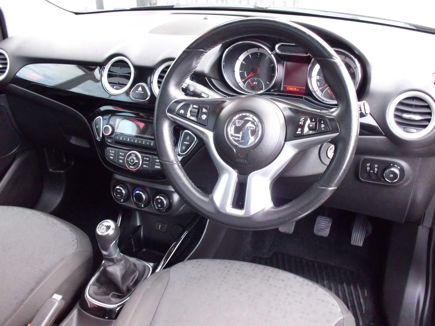 Used Vauxhall ADAM 2017 for sale - 76988829: Photo 14