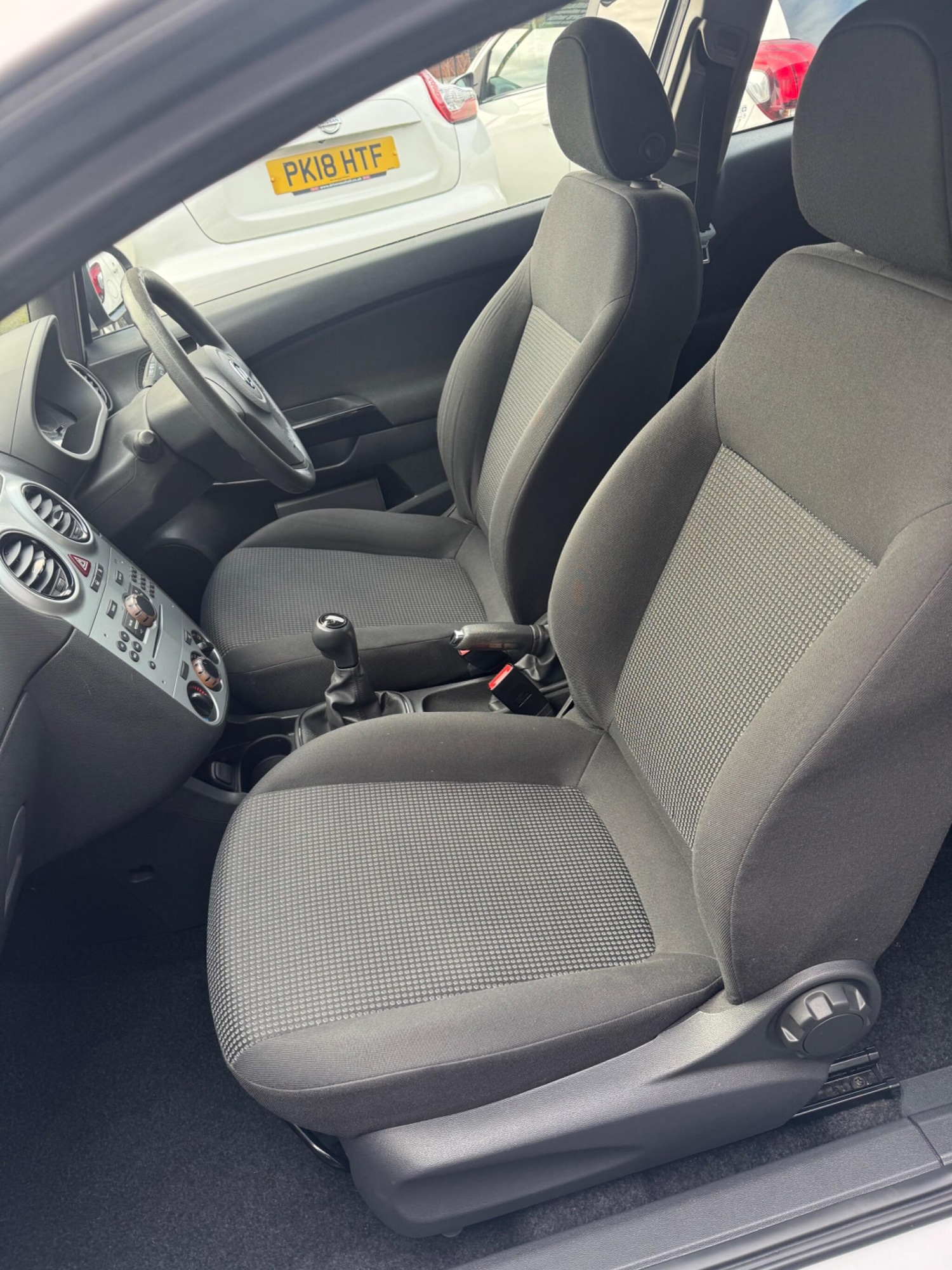 Used Vauxhall Corsa 2011 for sale - 76592702: Photo 10