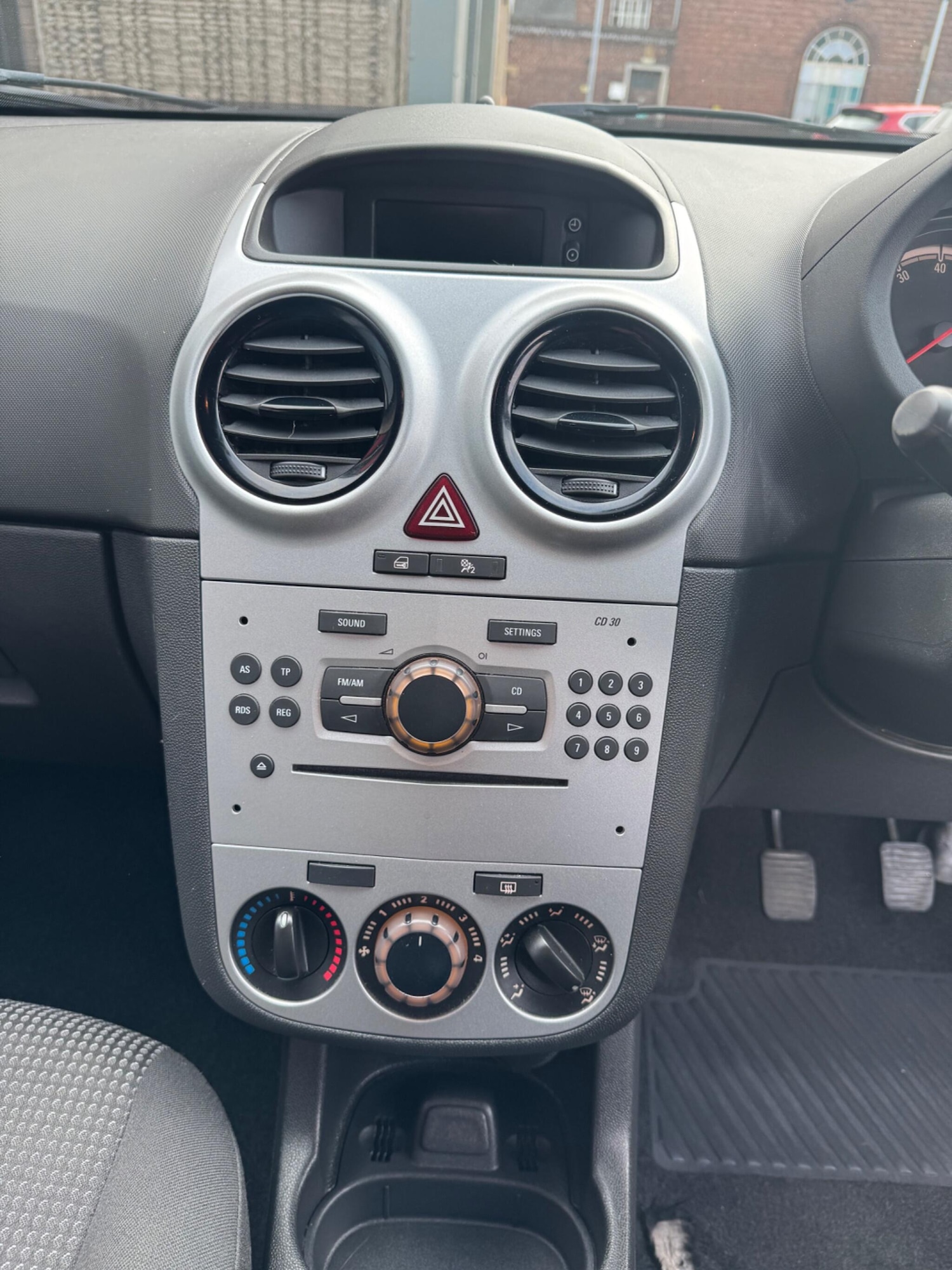 Used Vauxhall Corsa 2011 for sale - 76592702: Photo 16