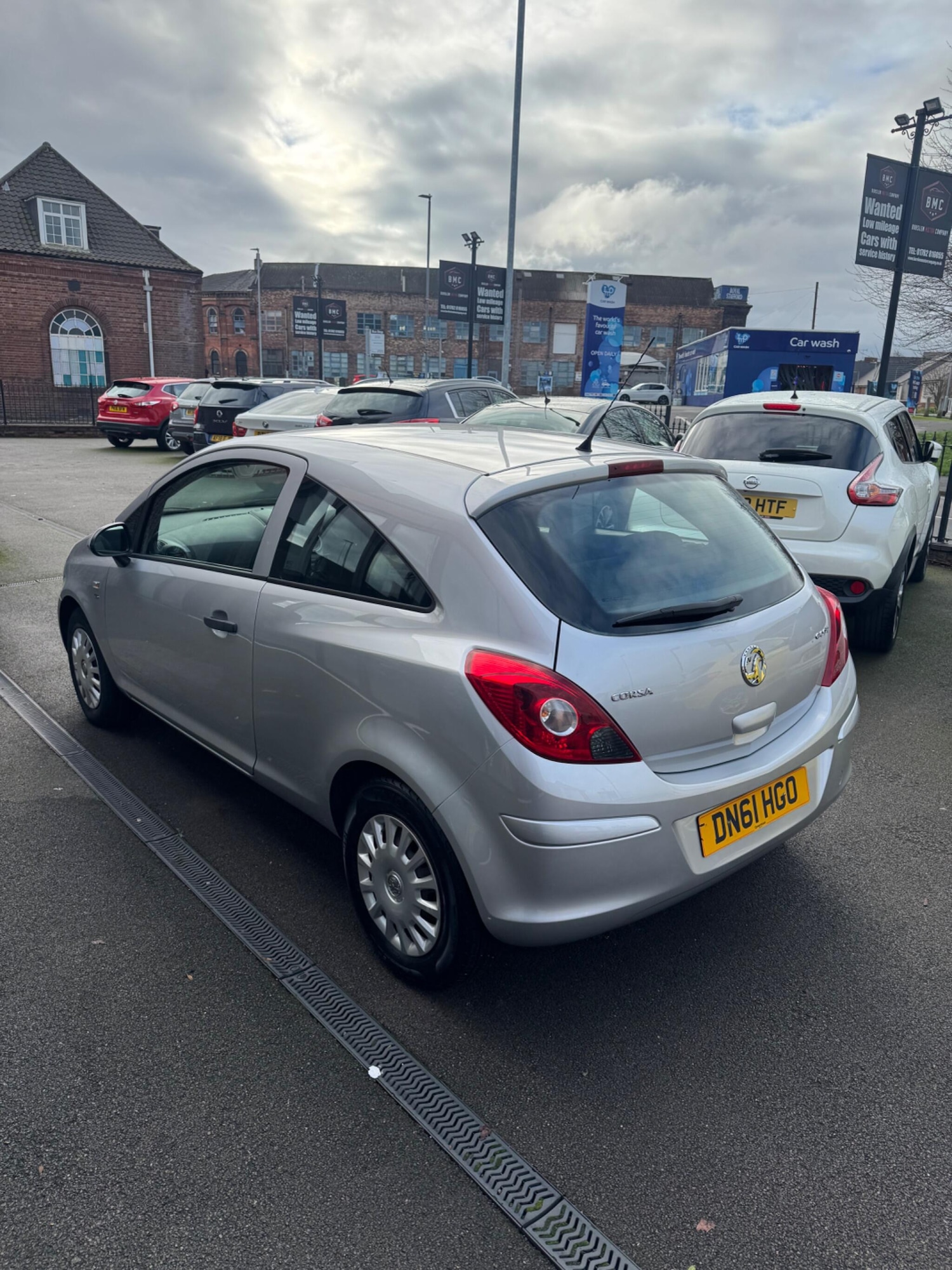 Used Vauxhall Corsa 2011 for sale - 76592702: Photo 5