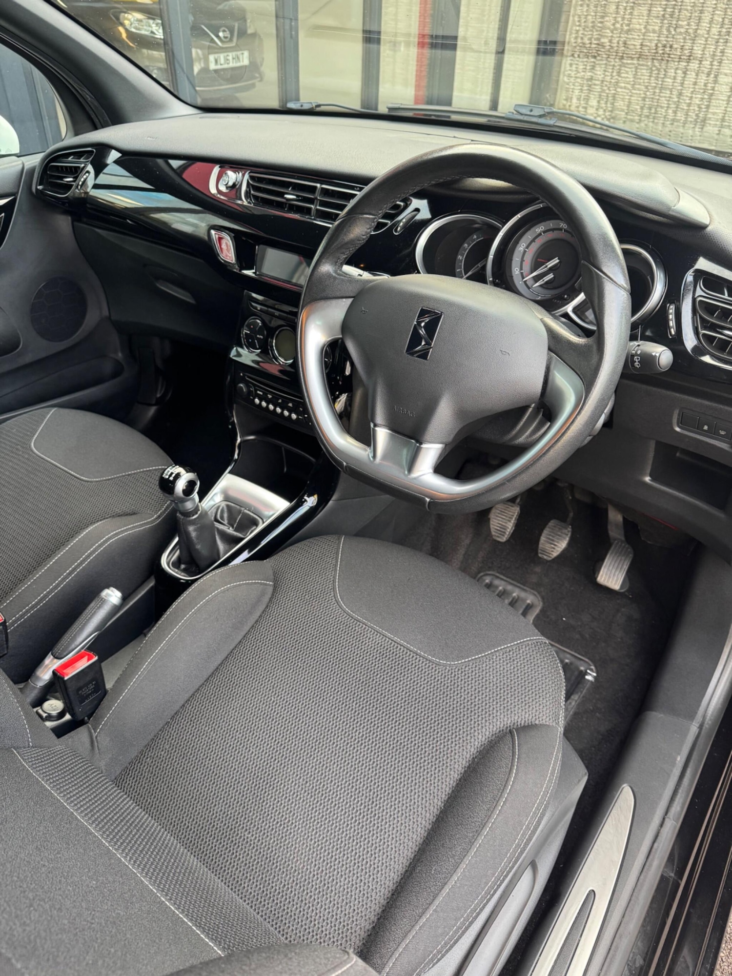 Used Citroen DS3 2014 for sale - 76377886: Photo 13