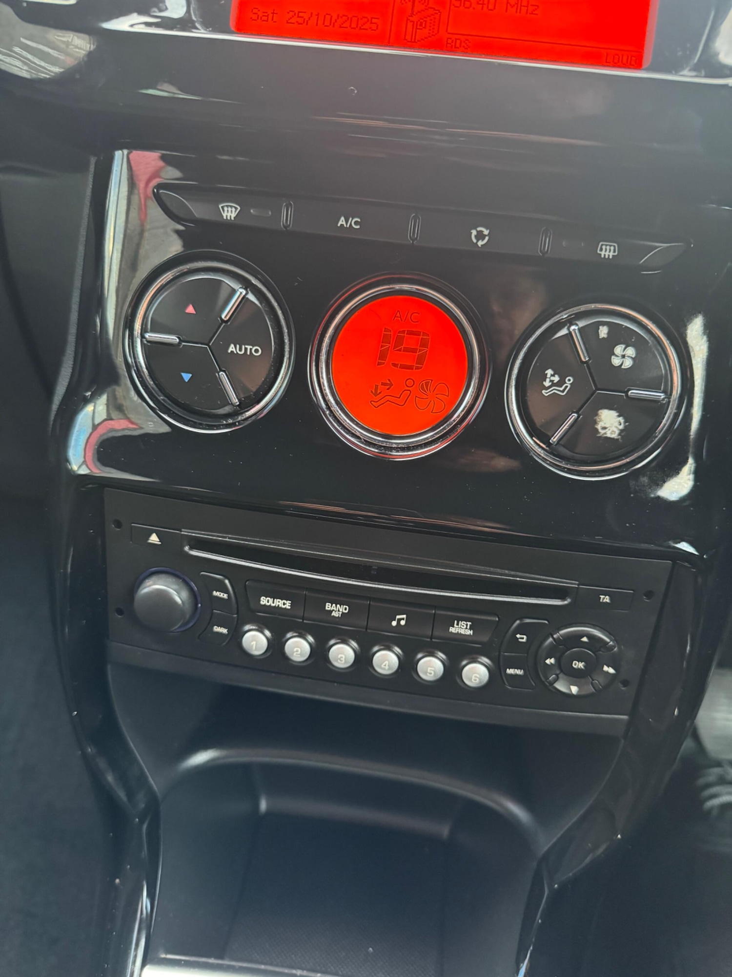 Used Citroen DS3 2014 for sale - 76377886: Photo 19