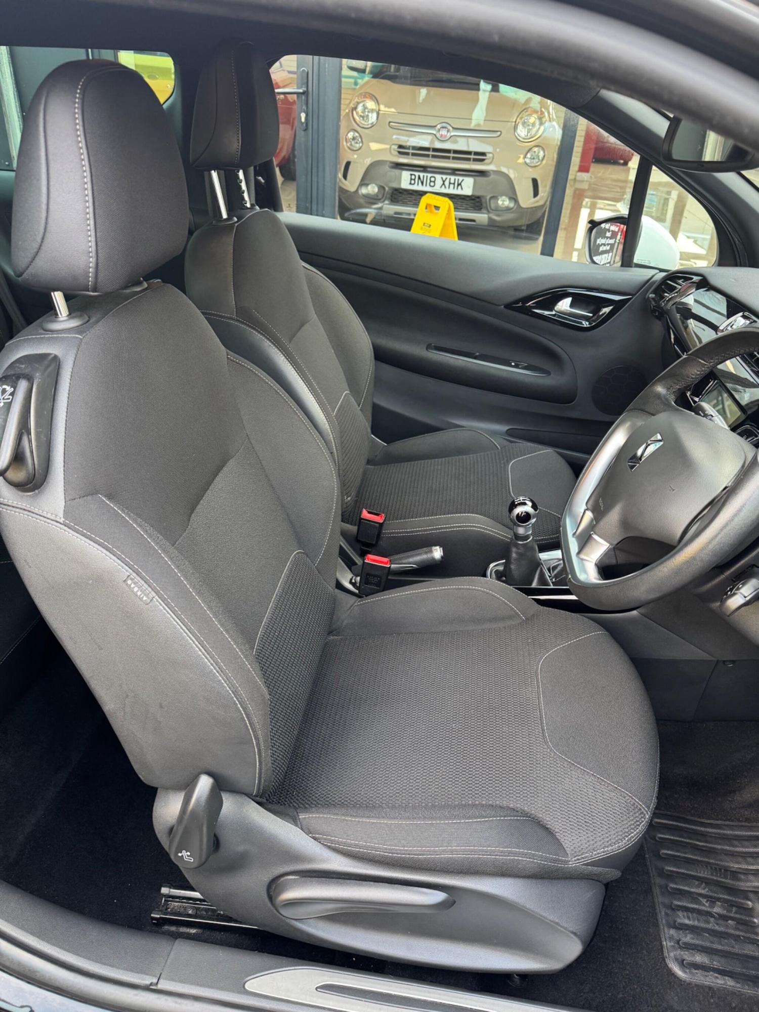 Used Citroen DS3 2014 for sale - 76377886: Photo 8