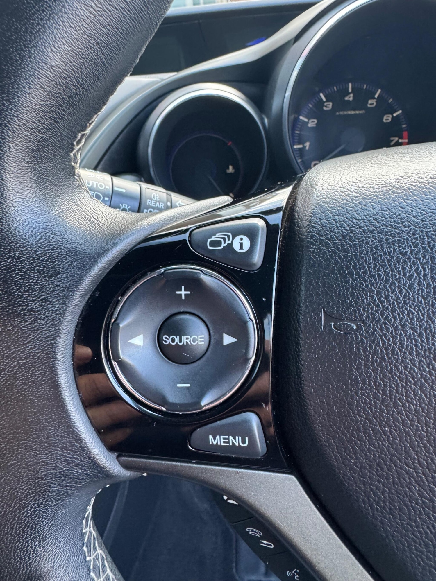 Used Honda Civic 2015 for sale - 76926136: Photo 18