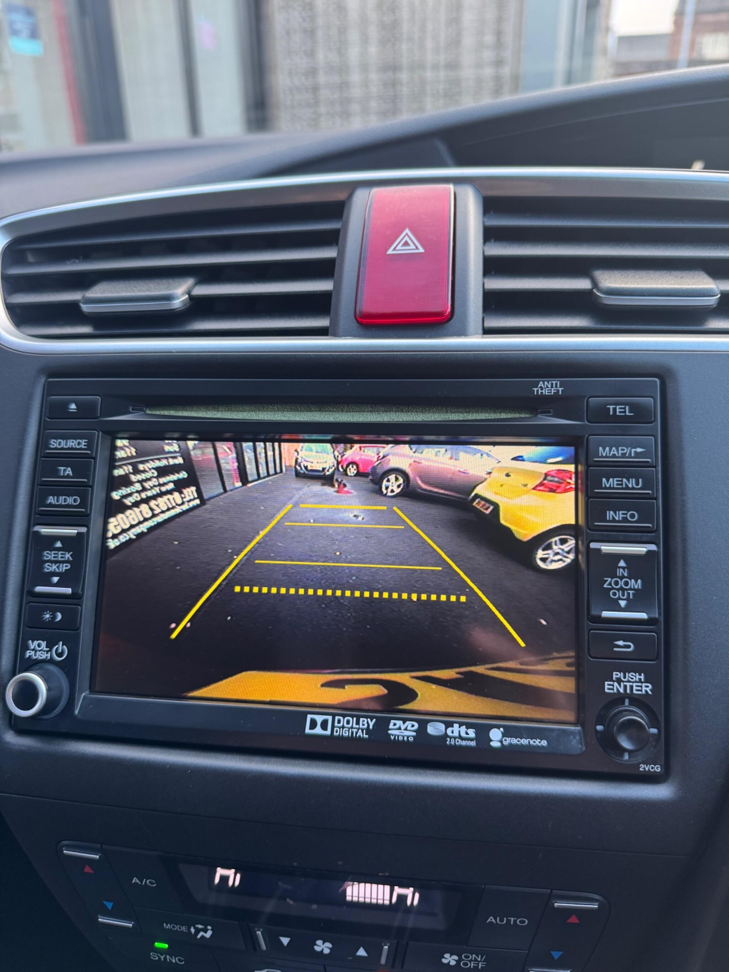 Used Honda Civic 2015 for sale - 76926136: Photo 22