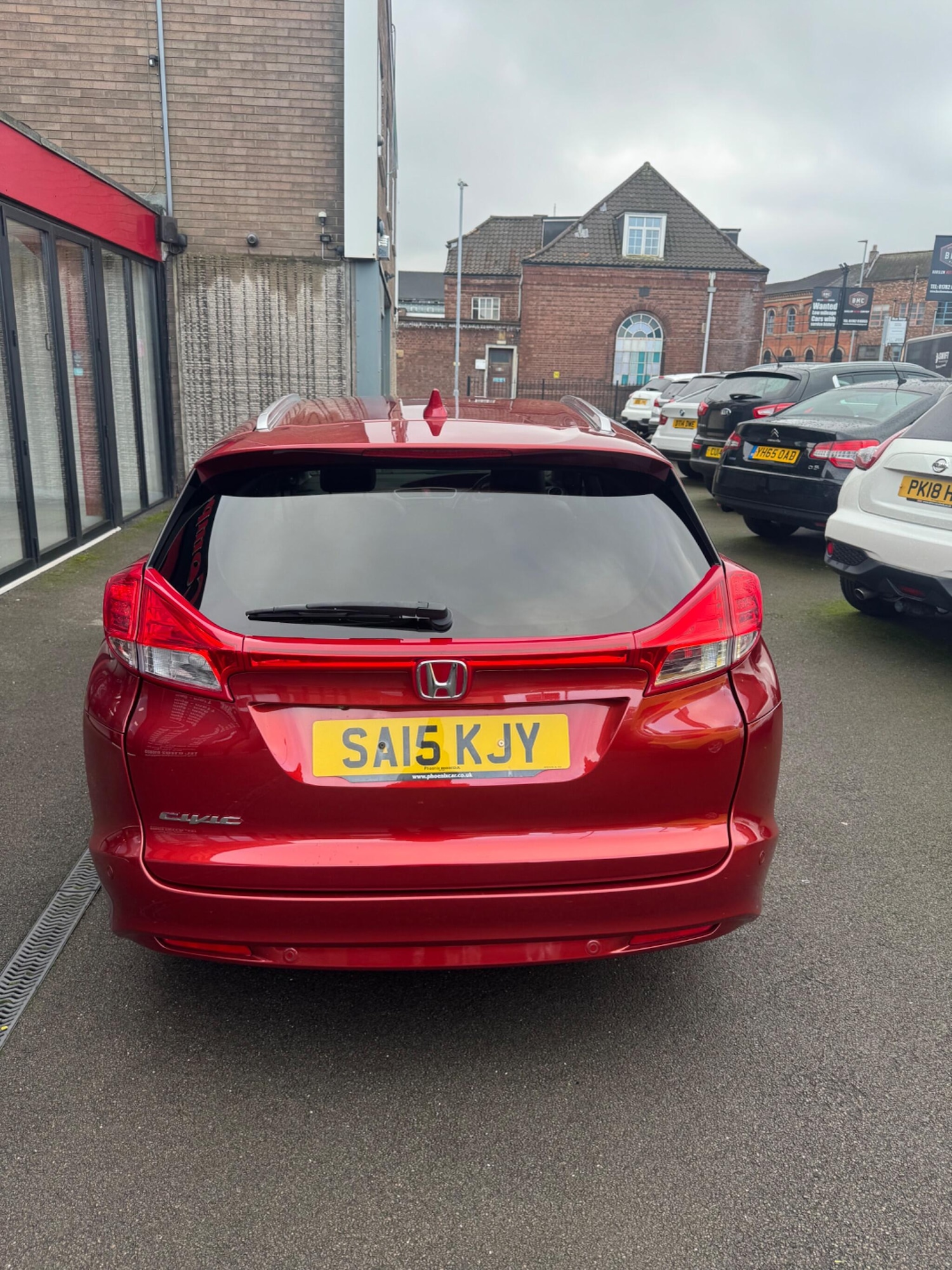 Used Honda Civic 2015 for sale - 76926136: Photo 4