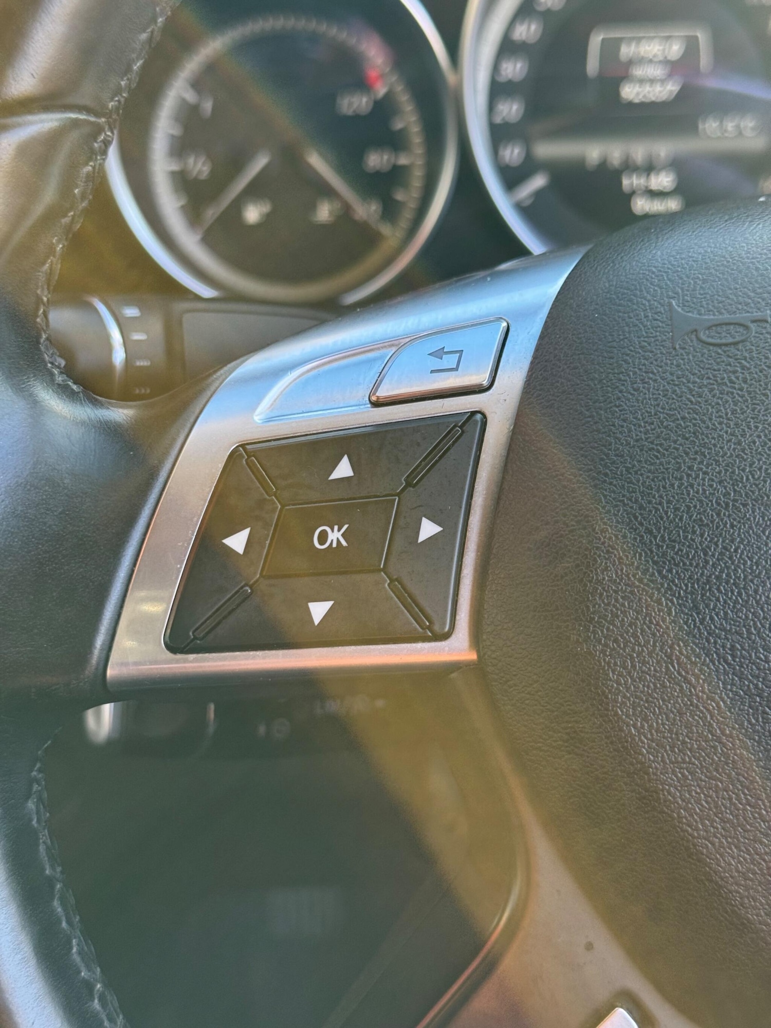 Used Mercedes-Benz C Class 2013 for sale - 76925933: Photo 17