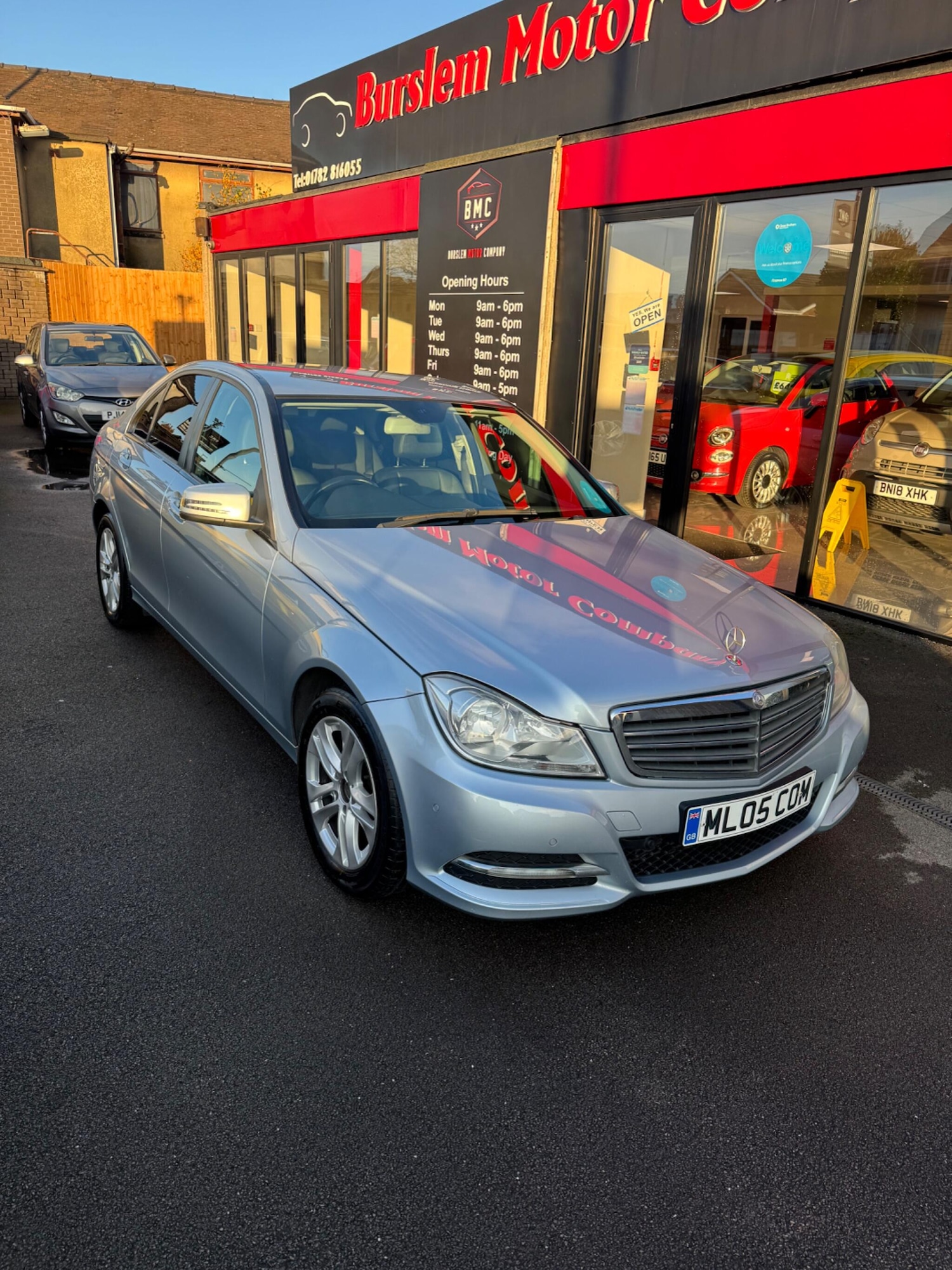 Used Mercedes-Benz C Class 2013 for sale - 76925933: Photo 2