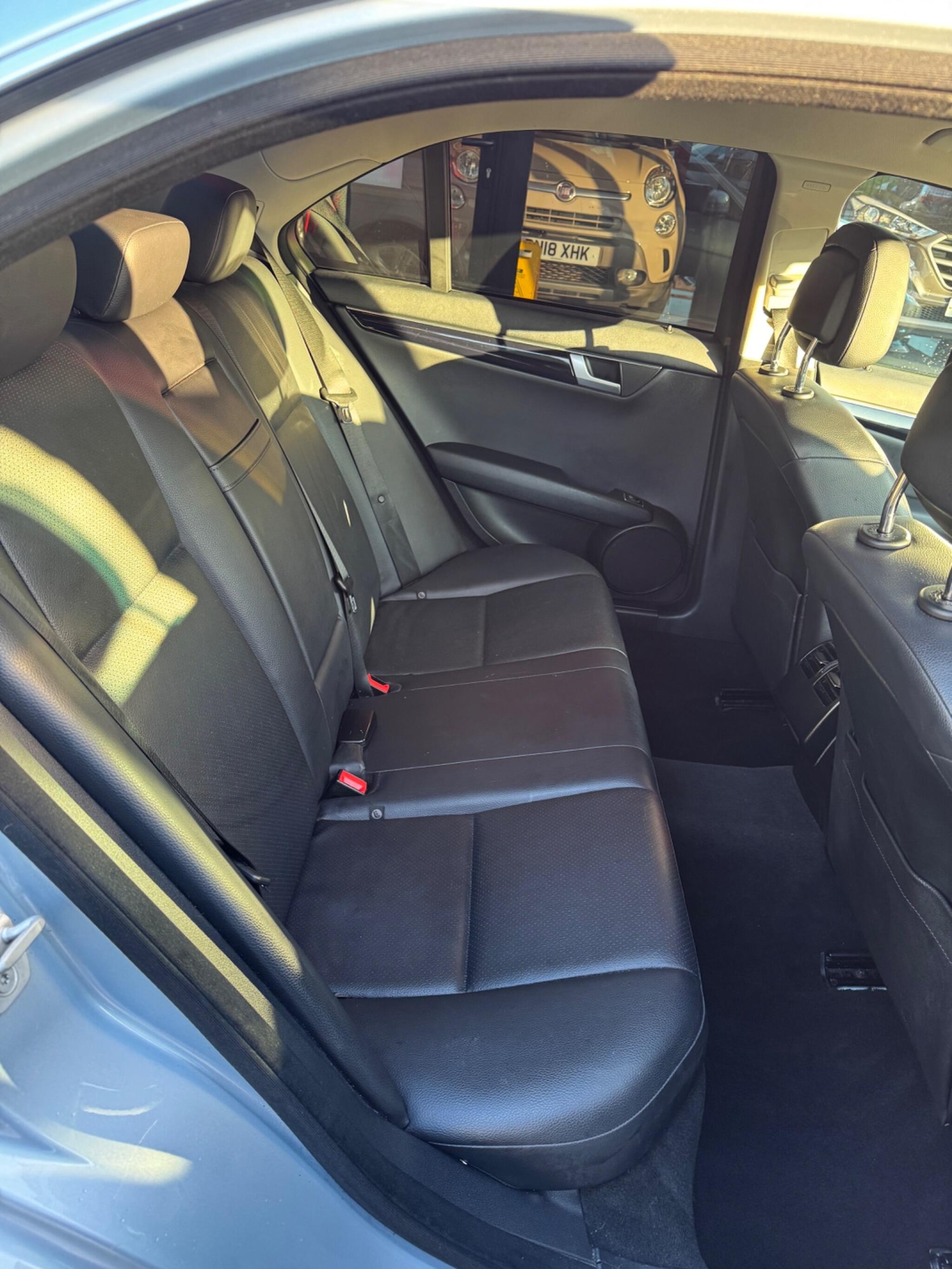 Used Mercedes-Benz C Class 2013 for sale - 76925933: Photo 9