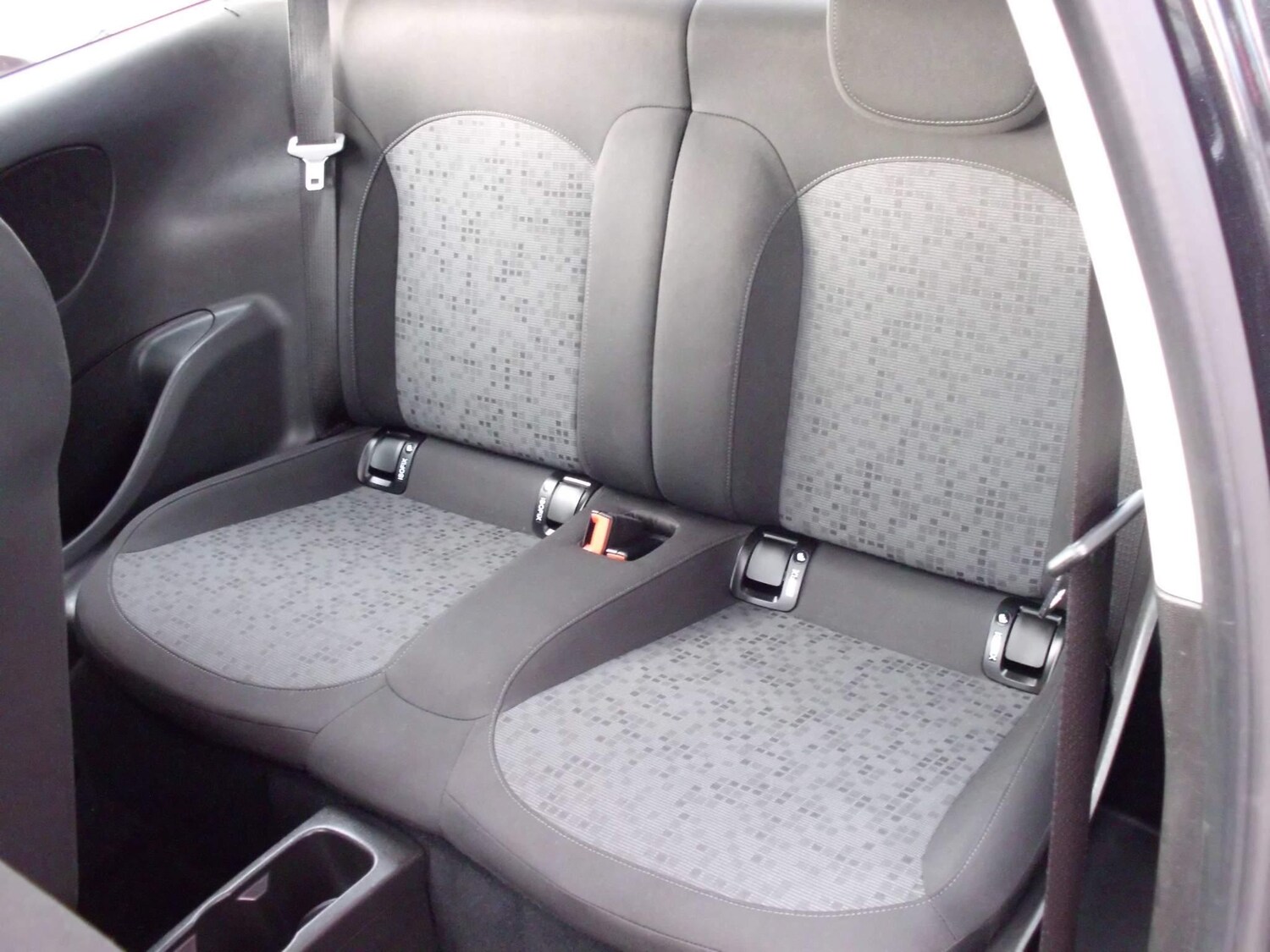 Used Vauxhall ADAM 2017 for sale - 77478687: Photo 11