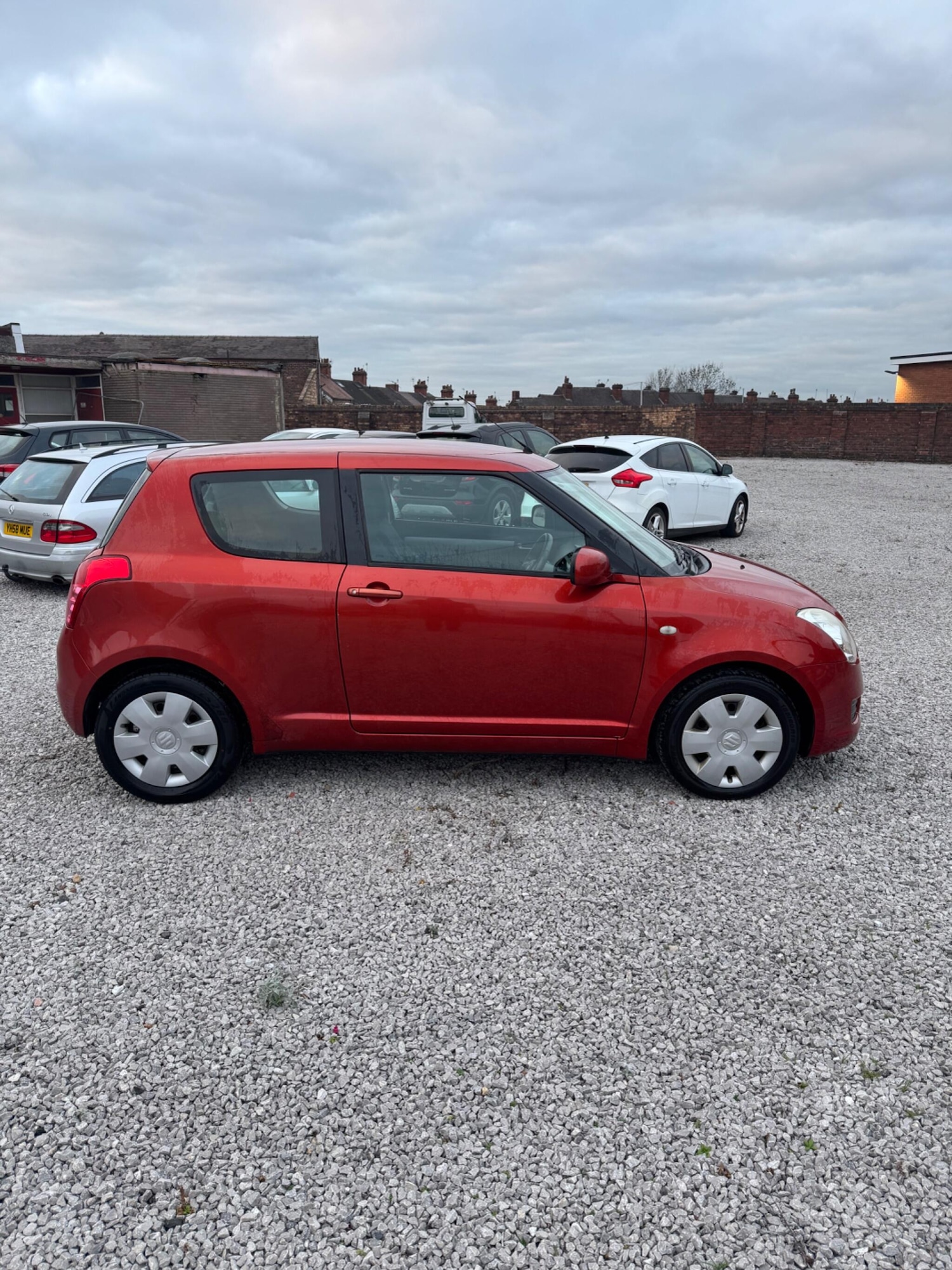 Used Suzuki Swift for sale - 77074193: Photo 2