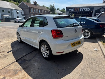 Used Volkswagen Polo 2015 for sale - 79144799: Photo