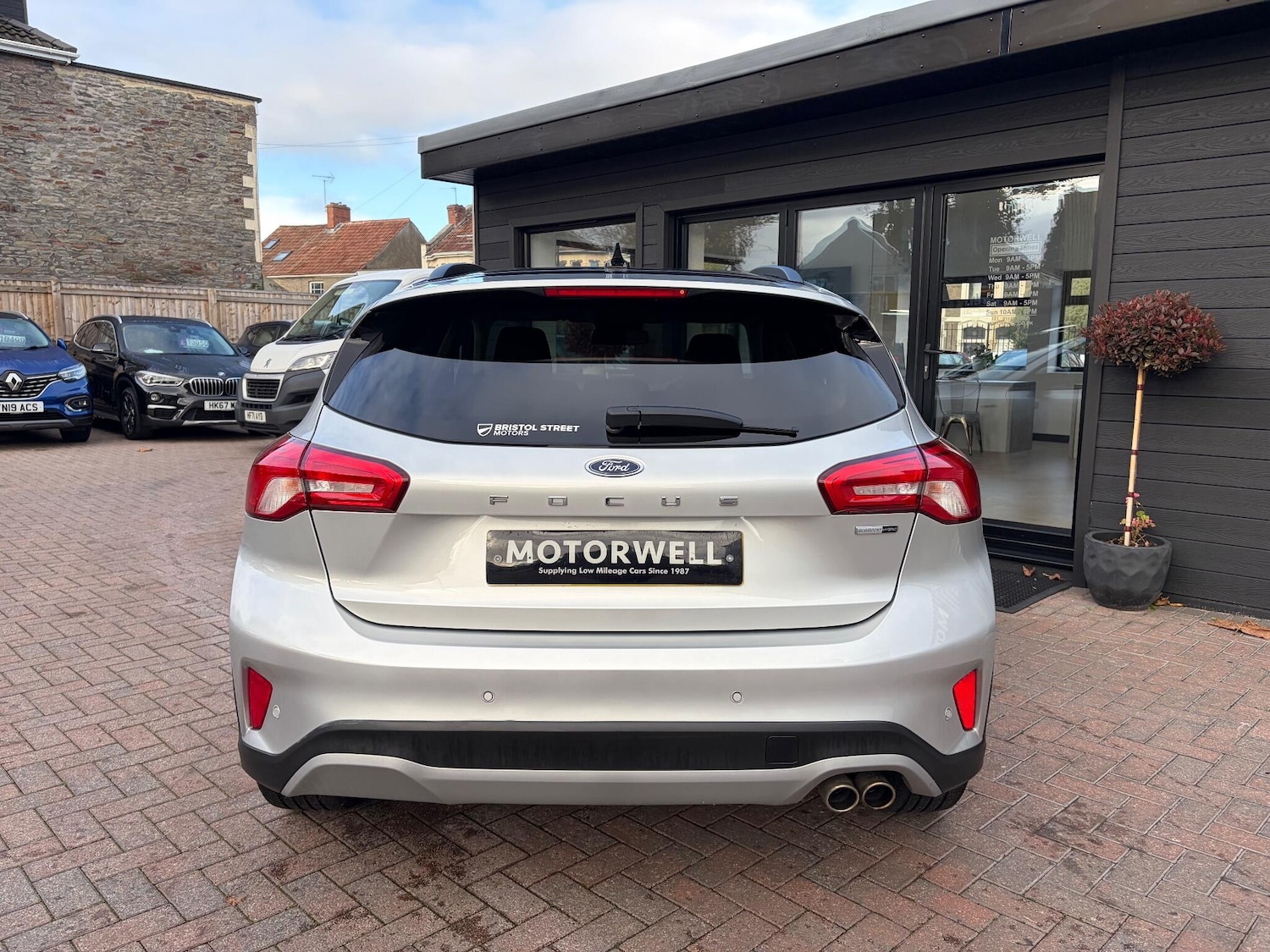 Used Ford Focus 2021 for sale - 76370698: Photo 7