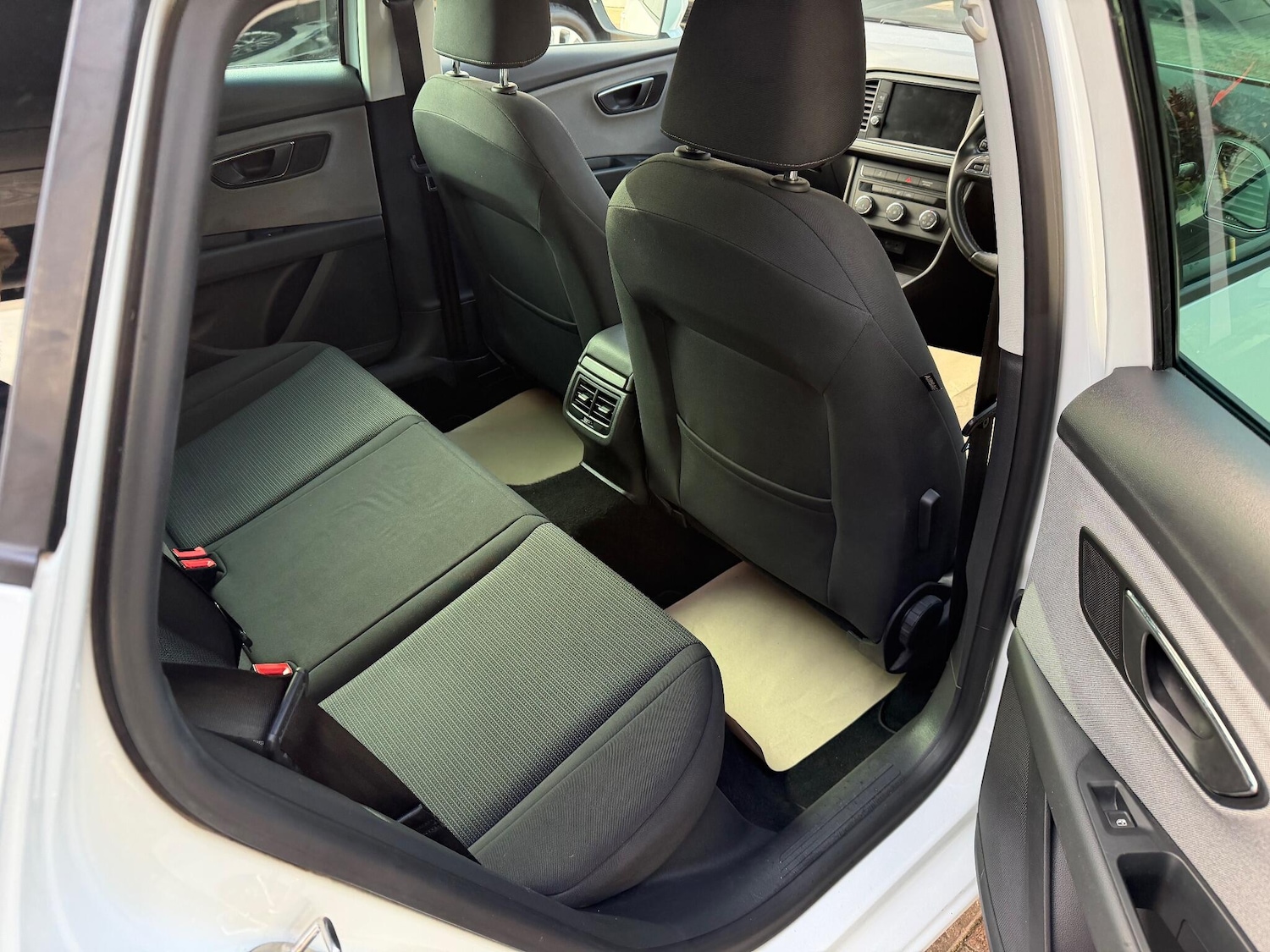 Used SEAT Leon 2017 for sale - 76398037: Photo 11