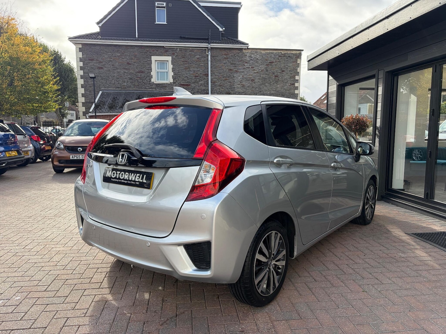 Used Honda Jazz 2017 for sale - 76174691: Photo 6