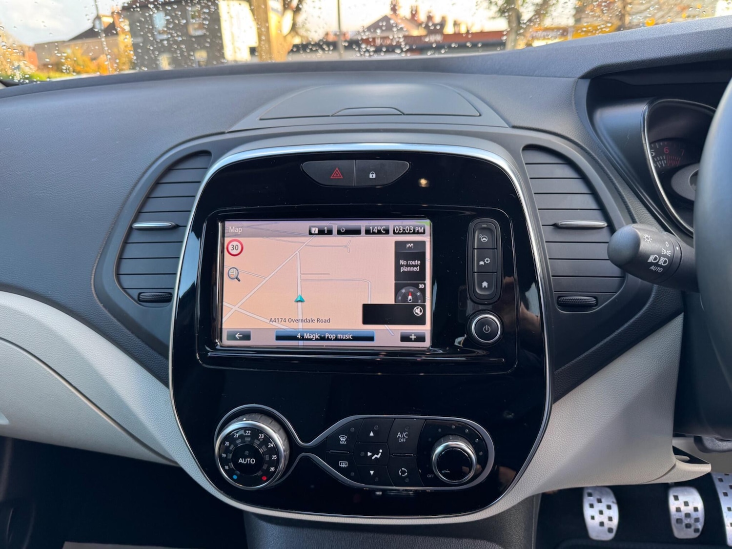 Used Renault Captur 2018 for sale - 76432808: Photo 19