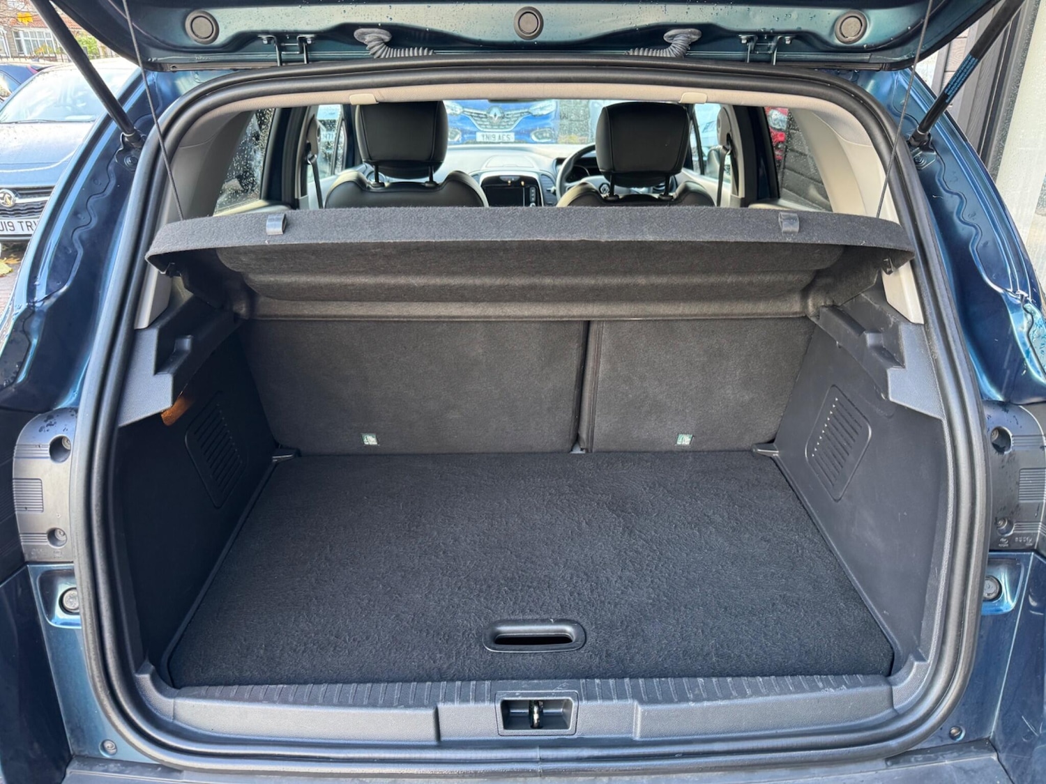 Used Renault Captur 2018 for sale - 76432808: Photo 35