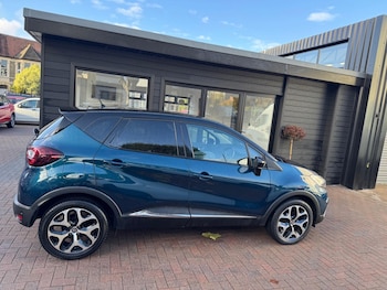 Used Renault Captur 2018 for sale - 76432808: Photo