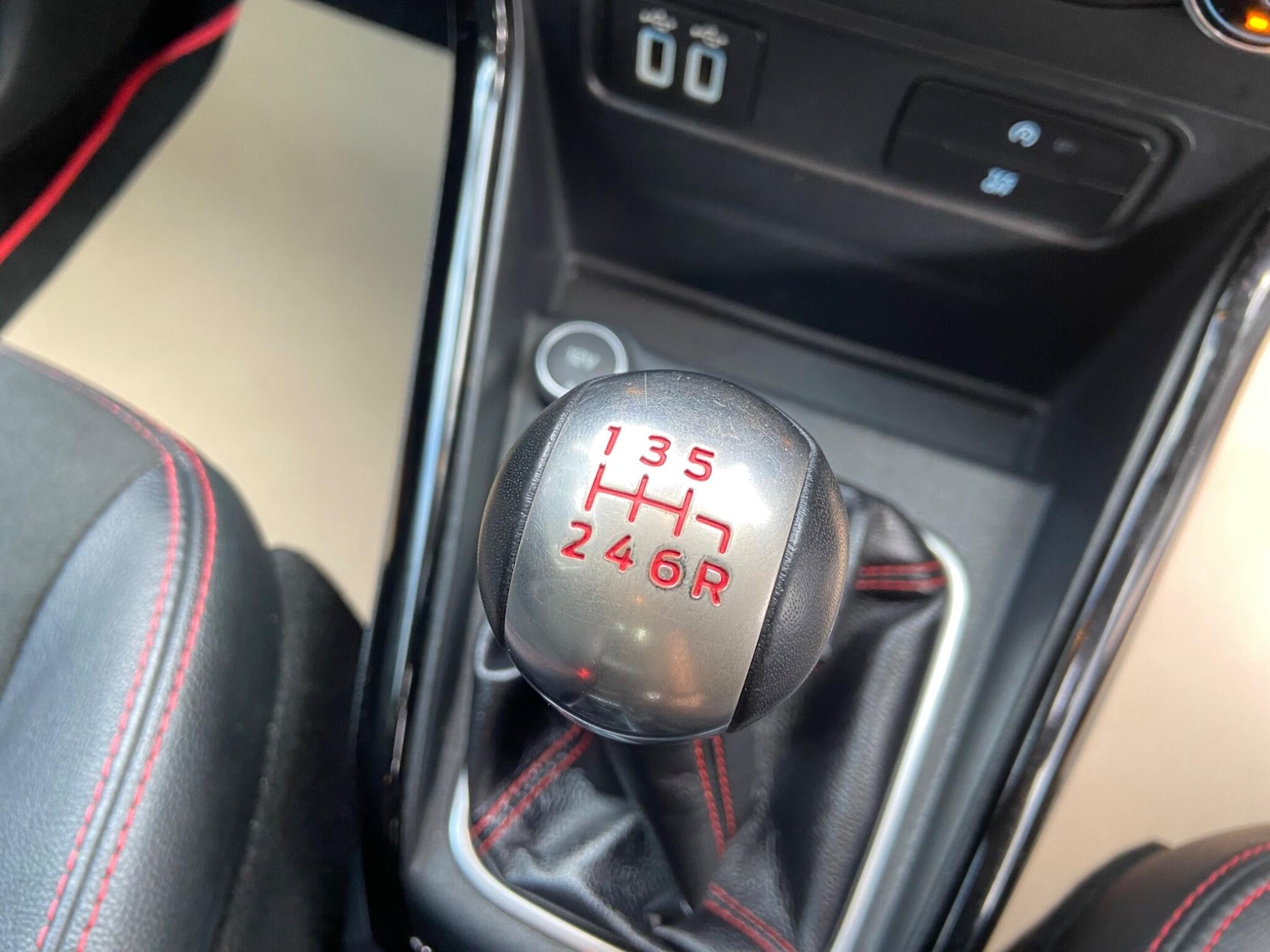 Used Ford Ecosport 2018 for sale - 76498546: Photo 19