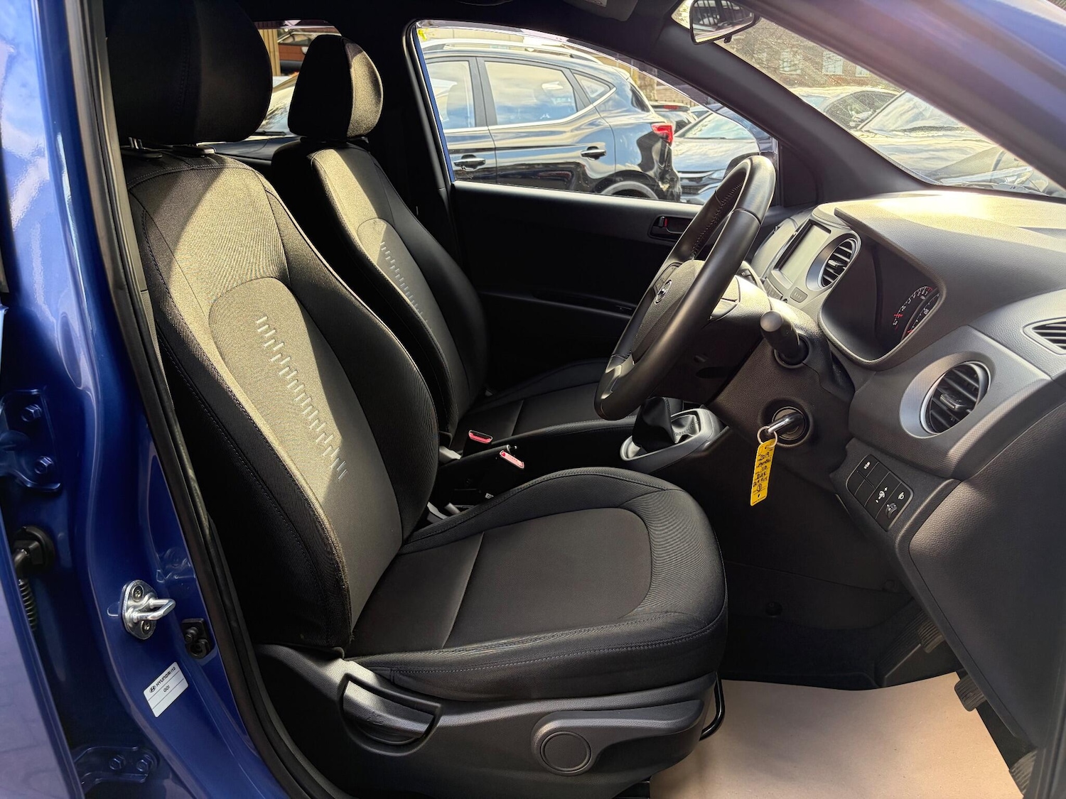 Used Hyundai i10 2019 for sale - 76572923: Photo 11