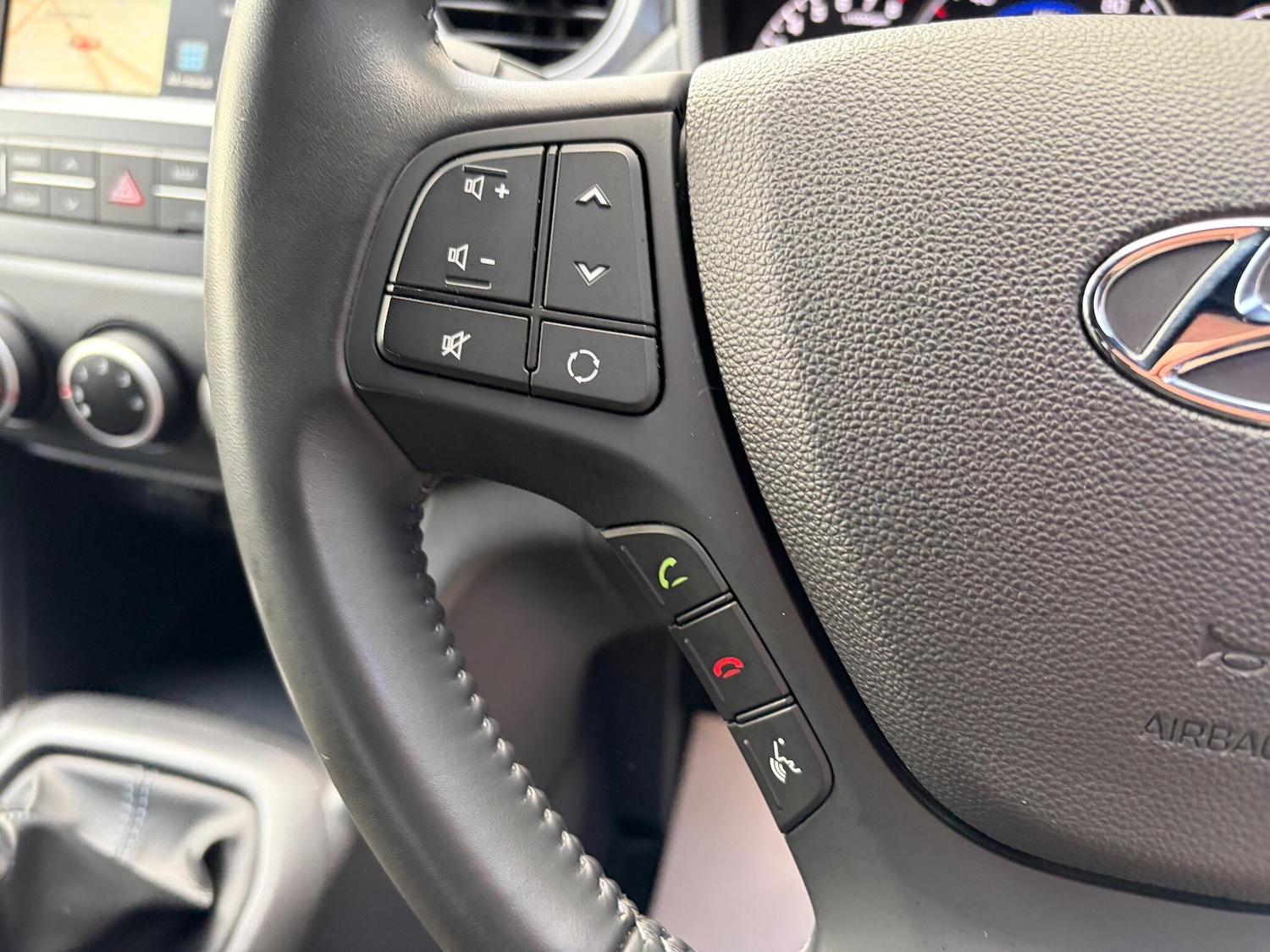 Used Hyundai i10 2019 for sale - 76572923: Photo 15