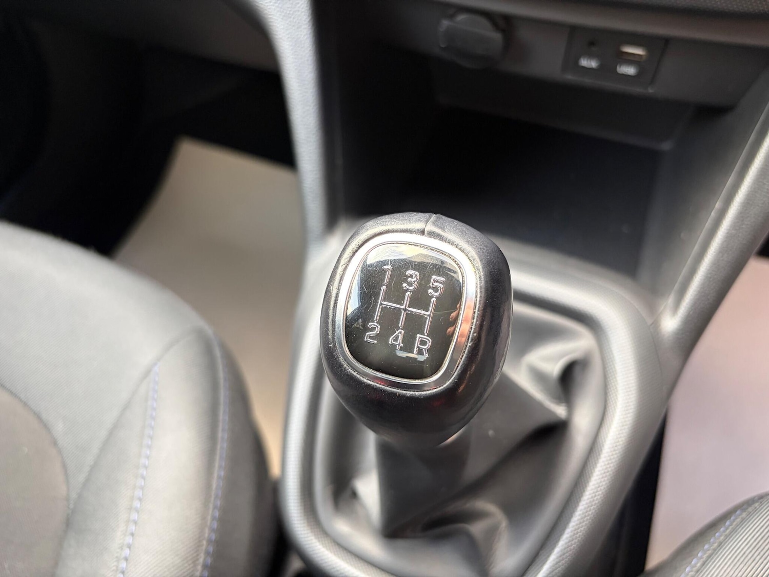 Used Hyundai i10 2019 for sale - 76572923: Photo 25