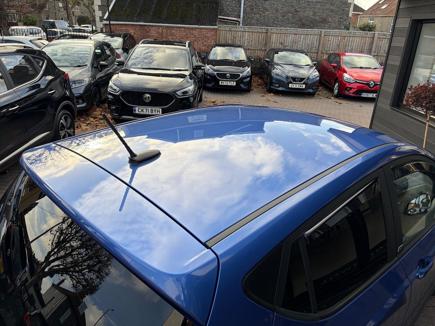 Used Hyundai i10 2019 for sale - 76572923: Photo 26