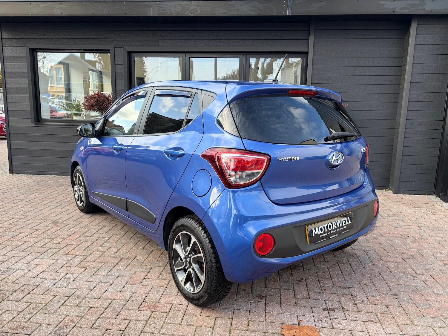 Used Hyundai i10 2019 for sale - 76572923: Photo 8