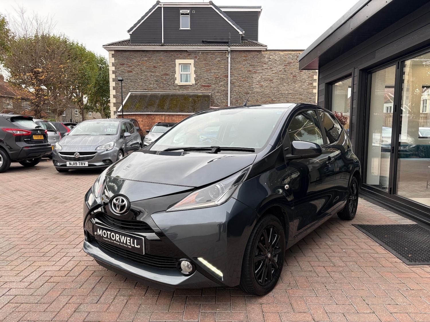Used Toyota AYGO 2017 for sale - 76423076: Photo 10