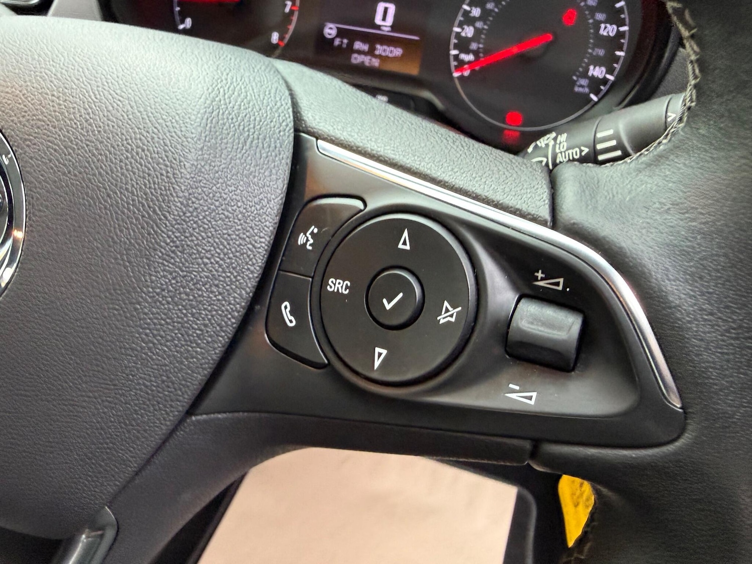 Used Vauxhall Crossland 2021 for sale - 76458166: Photo 15