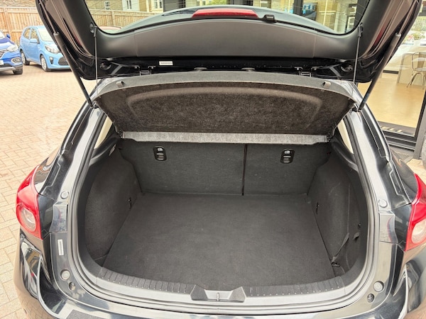 Used Mazda Mazda3 2016 for sale - 76227208: Photo 35
