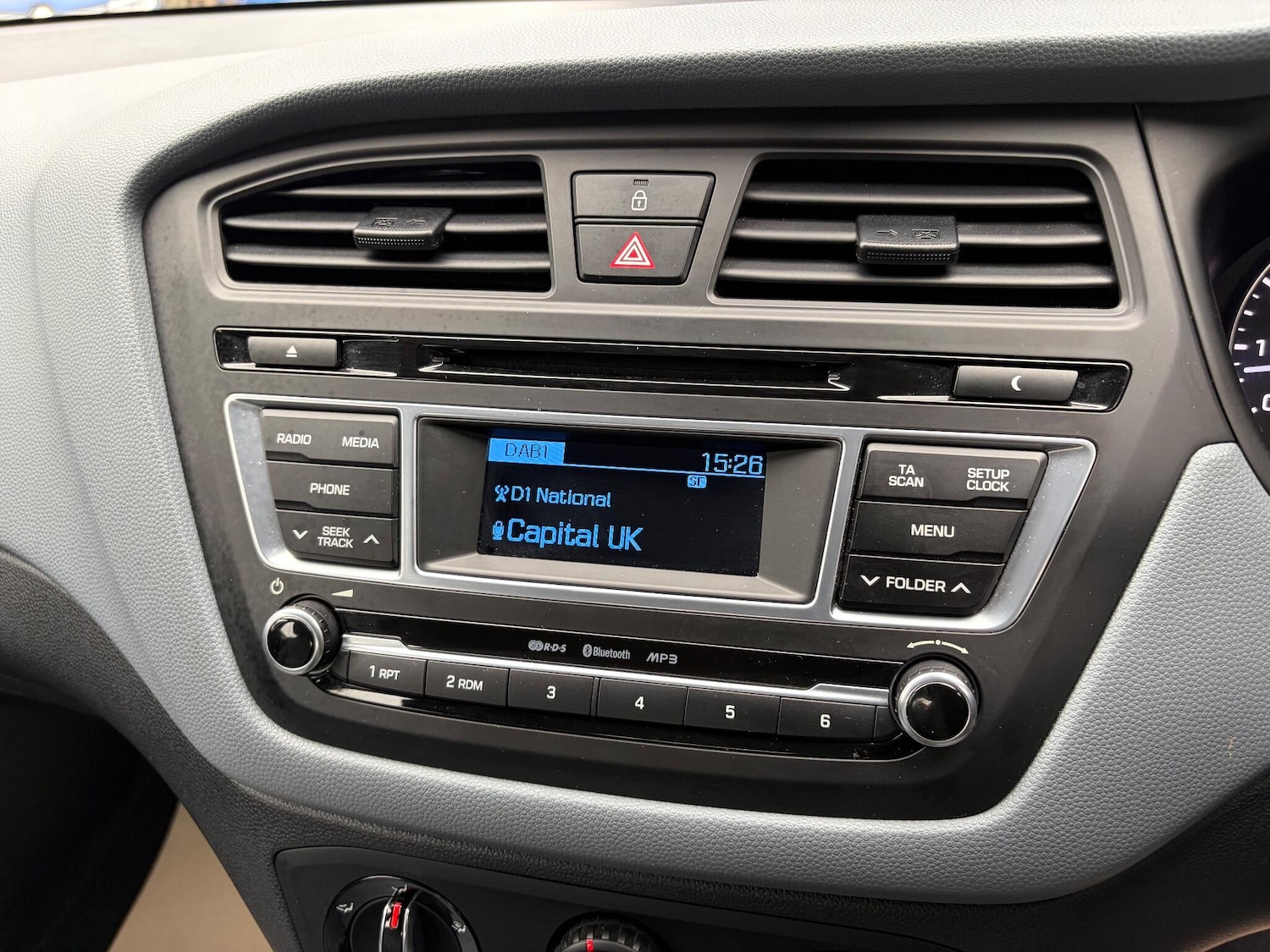 Used Hyundai i20 2016 for sale - 76348860: Photo 13
