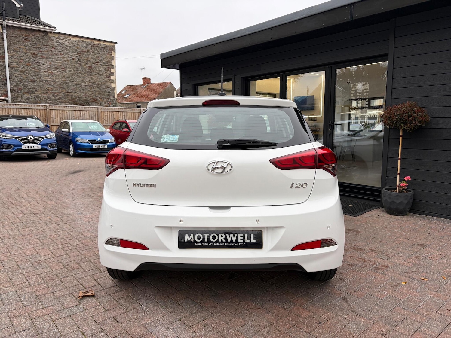 Used Hyundai i20 2016 for sale - 76348860: Photo 6