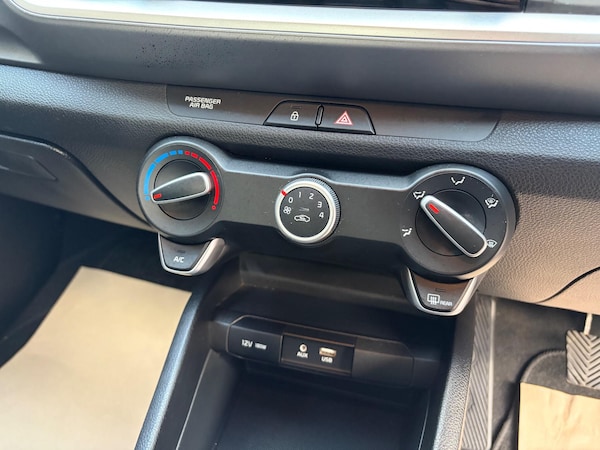 Used Kia Stonic 2018 for sale - 76175335: Photo 20