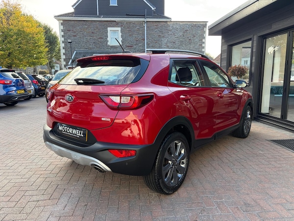 Used Kia Stonic 2018 for sale - 76175335: Photo 6