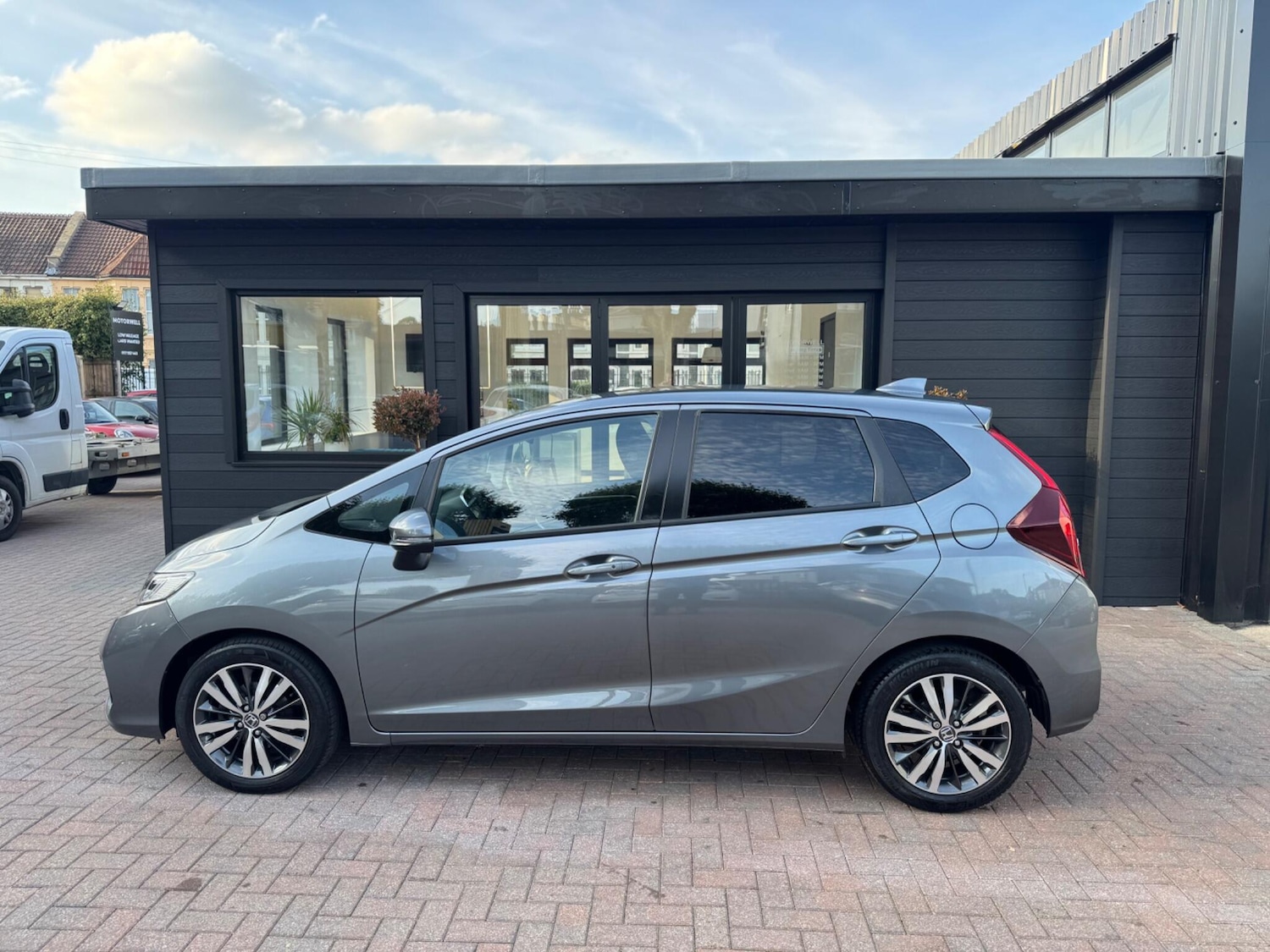 Used Honda Jazz 2019 for sale - 76137417: Photo 8