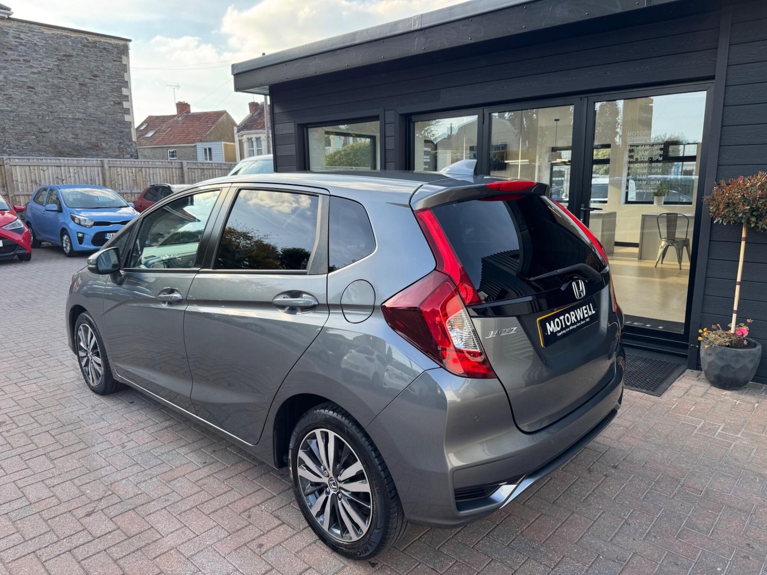Used Honda Jazz 2019 for sale - 76137417: Photo 9