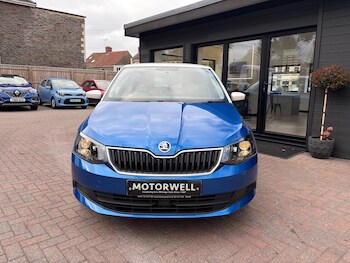 Used Skoda Fabia 2016 for sale - 76247135: Photo 2